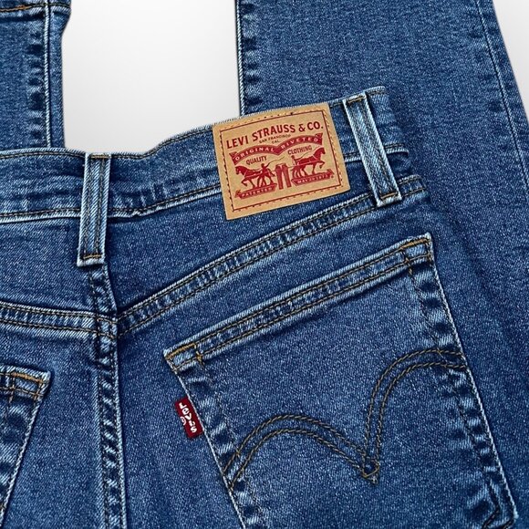 Levi's Wedgie Straight Medium Wash Straight Leg Jeans High Waisted - Picture 4 of 4